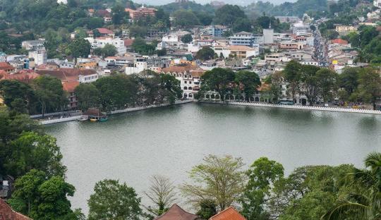 Hotel Izakaya Sakura Kandy Ngoại thất bức ảnh