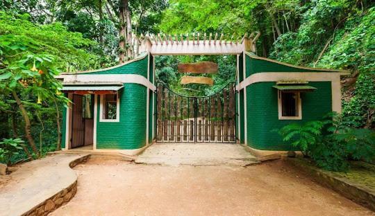 Hotel Izakaya Sakura Kandy Ngoại thất bức ảnh